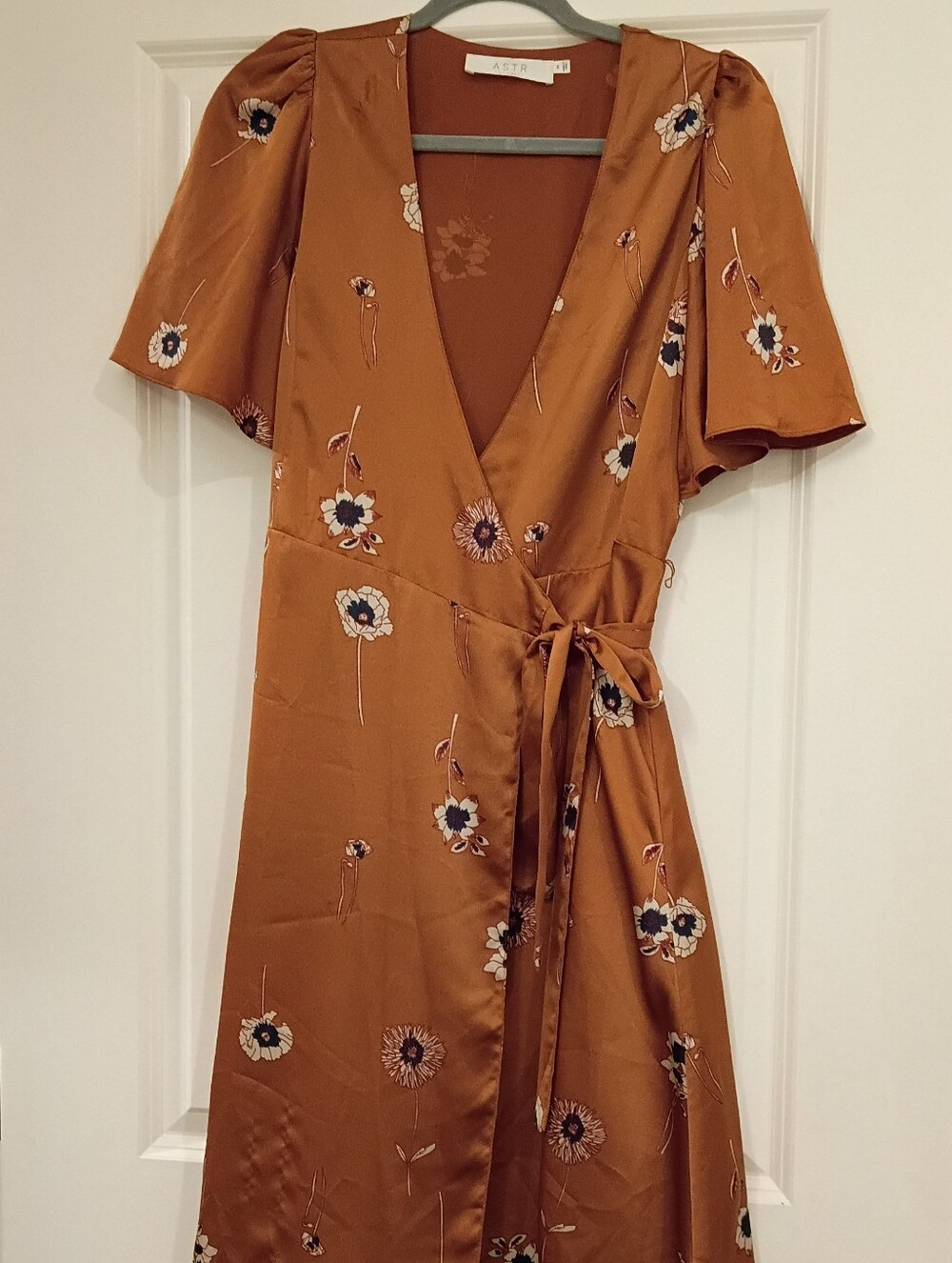 Astr Floral Wrap Midi Dress in Rust and Cream